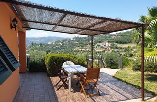 Photo 3 - Appartement de 2 chambres à Imperia avec piscine et vues à la mer