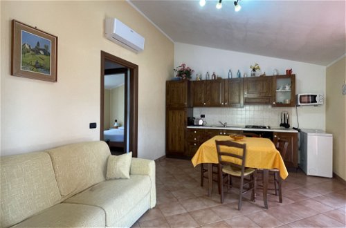 Photo 18 - 2 bedroom Apartment in Imperia with swimming pool and sea view