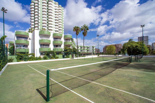 Foto 4 - Apartamento de 1 habitación en Portimão con piscina y vistas al mar