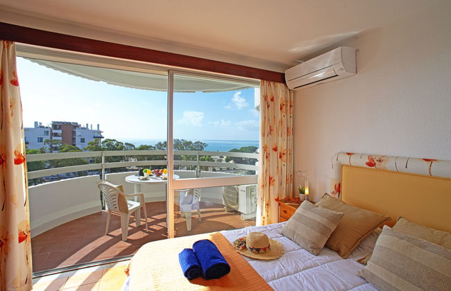 1 bedroom Apartment in Portimão with swimming pool and garden - Photo 4