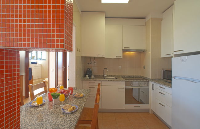 1 bedroom Apartment in Portimão with swimming pool and garden - Photo 8