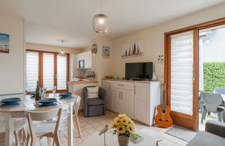 Foto 3 - Casa de 2 habitaciones en Cabourg con terraza y vistas al mar