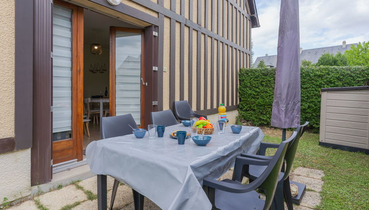 Foto 1 - Casa de 2 habitaciones en Cabourg con terraza y vistas al mar