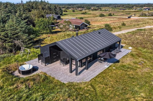 Foto 25 - Casa de 3 quartos em Løkken com terraço e banheira de hidromassagem