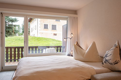 Foto 15 - Apartamento de 1 habitación en Pontresina con jardín y vistas a la montaña