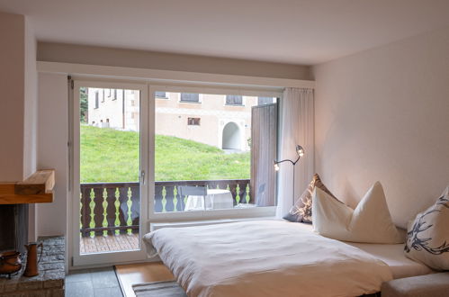 Foto 13 - Apartamento de 1 habitación en Pontresina con jardín y vistas a la montaña