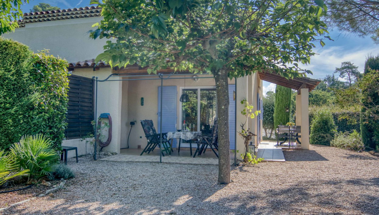 Casa de 3 quartos em Nans-les-Pins com piscina e terraço - Foto 1