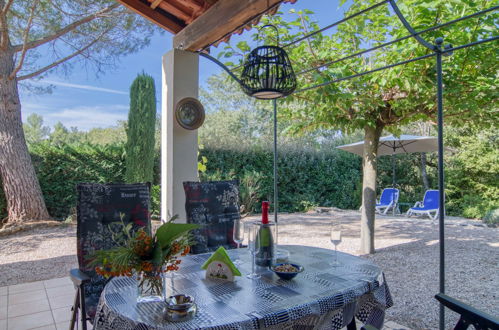 Foto 3 - Casa de 2 quartos em Nans-les-Pins com piscina e terraço