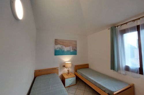 Foto 12 - Appartamento con 2 camere da letto a San Teodoro con vista mare