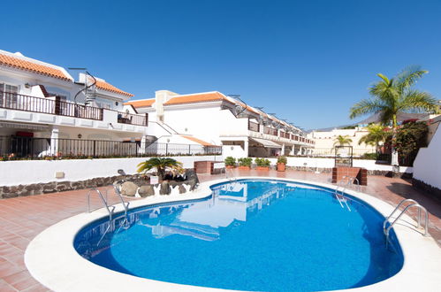 Photo 18 - 1 bedroom Apartment in Arona with swimming pool and terrace