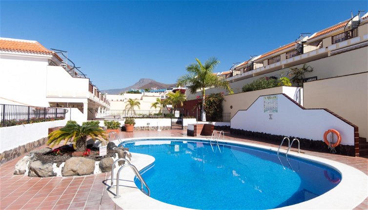 Photo 1 - 1 bedroom Apartment in Arona with swimming pool and sea view