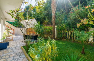 Photo 2 - 2 bedroom Apartment in Biarritz with garden and terrace