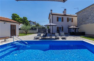 Photo 1 - 3 bedroom House in Buje with private pool and sea view
