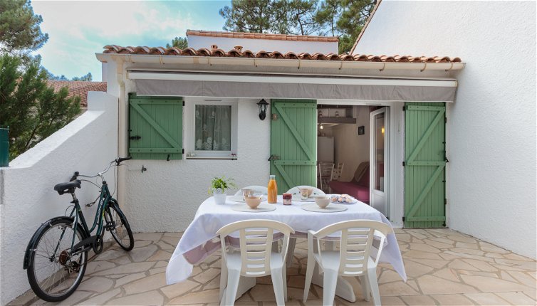 Foto 1 - Casa de 1 habitación en Les Mathes con terraza y vistas al mar