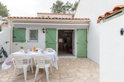 Photo 19 - Maison de 1 chambre à Les Mathes avec jardin et terrasse