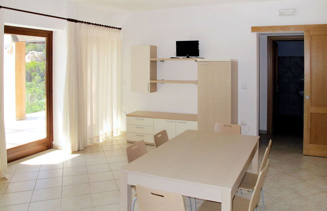 Casa de 4 quartos em Trinità d'Agultu e Vignola com piscina e jardim - Foto 6