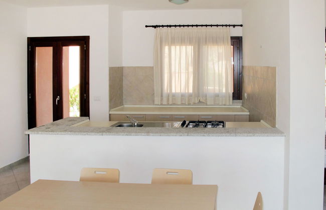 Casa de 4 quartos em Trinità d'Agultu e Vignola com piscina e jardim - Foto 8