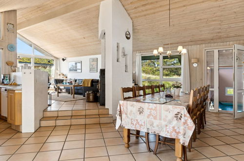 Photo 13 - Maison de 4 chambres à Blokhus avec piscine privée et terrasse