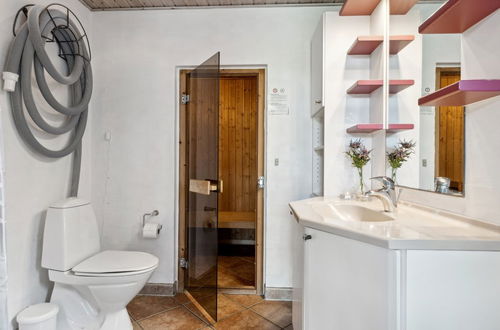Foto 4 - Casa con 4 camere da letto a Blokhus con piscina privata e terrazza