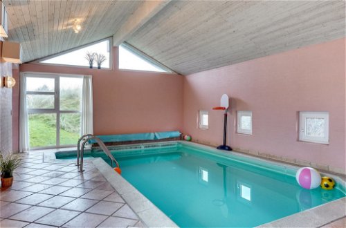Foto 19 - Casa de 4 habitaciones en Blokhus con piscina privada y terraza