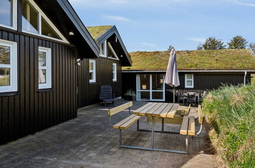 Photo 8 - Maison de 4 chambres à Blokhus avec piscine privée et terrasse
