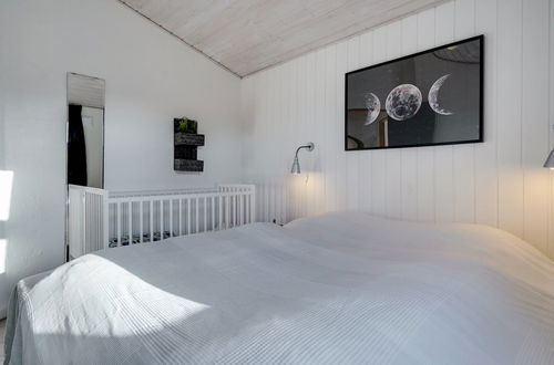 Photo 19 - Maison de 5 chambres à Blåvand avec piscine privée et terrasse