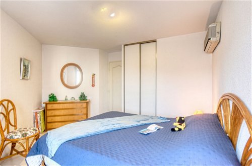 Foto 3 - Apartment mit 1 Schlafzimmer in Fréjus mit blick aufs meer