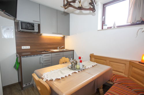 Foto 3 - Apartment mit 5 Schlafzimmern in Neukirchen am Großvenediger mit garten und blick auf die berge