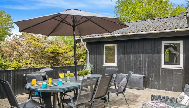 4 bedroom House in Væggerløse with private pool and terrace - Photo 5