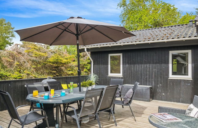 4 bedroom House in Væggerløse with private pool and terrace - Photo 5