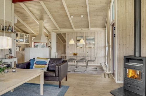 Foto 11 - Casa de 3 quartos em Klitmøller com terraço e sauna