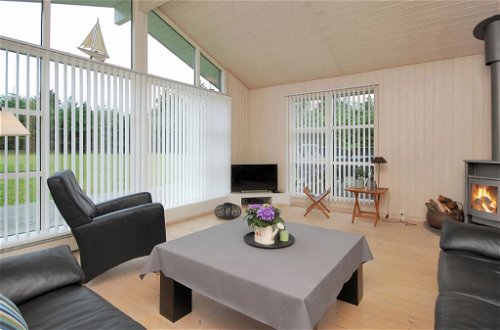 Foto 4 - Haus mit 4 Schlafzimmern in Blokhus mit terrasse und sauna