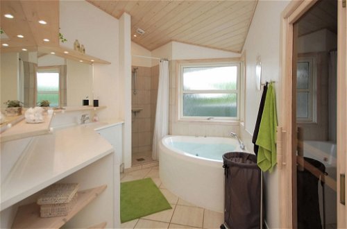 Foto 9 - Casa de 4 habitaciones en Blokhus con terraza y sauna