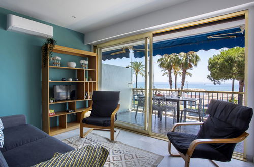Foto 3 - Apartamento de 1 quarto em Cagnes-sur-Mer com piscina e jardim
