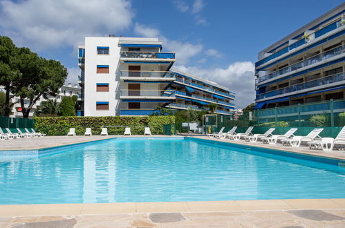 Foto 26 - Apartamento de 1 habitación en Cagnes-sur-Mer con piscina y jardín