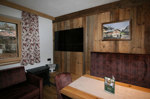 Foto 17 - Appartamento con 1 camera da letto a Uderns con terrazza e vista sulle montagne