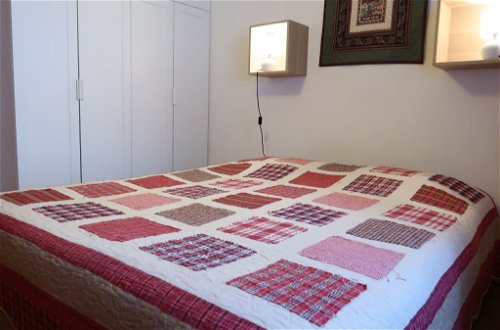 Foto 5 - Apartment mit 1 Schlafzimmer in Sainte-Croix mit blick auf die berge