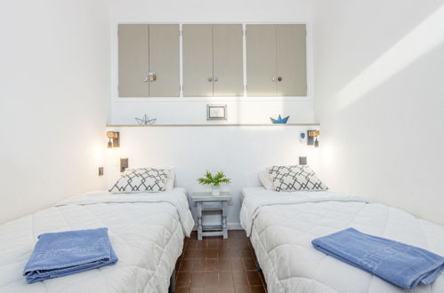 Foto 13 - Haus mit 3 Schlafzimmern in Castelló d'Empúries mit terrasse und blick aufs meer
