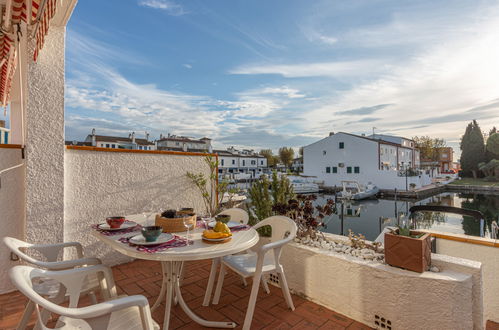 Foto 21 - Casa de 3 habitaciones en Castelló d'Empúries con jardín y terraza