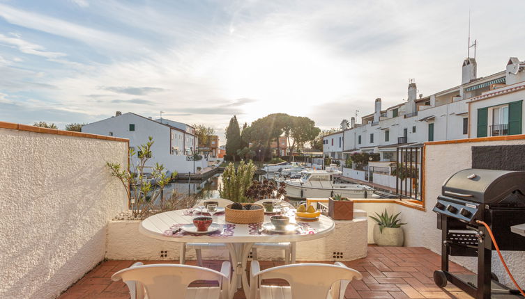 Foto 1 - Casa con 3 camere da letto a Castelló d'Empúries con giardino e terrazza