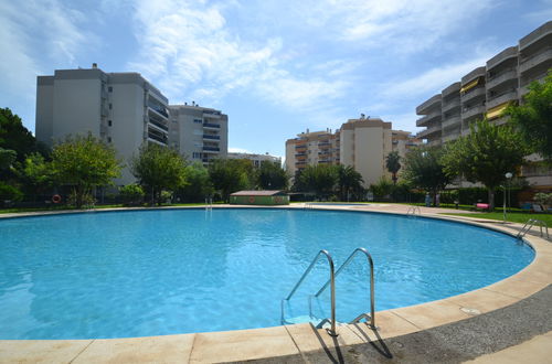 Foto 23 - Appartamento con 3 camere da letto a Salou con piscina e vista mare