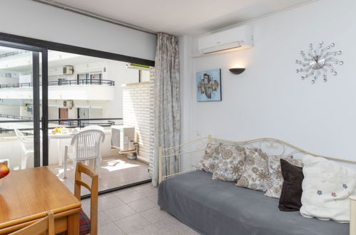 Foto 5 - Apartamento de 1 quarto em Salou com piscina e jardim