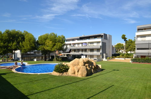 Photo 36 - Appartement de 3 chambres à Salou avec piscine et vues à la mer