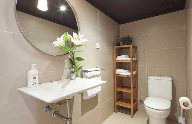 Inside Barcelona Apartments Sants - Photo 29
