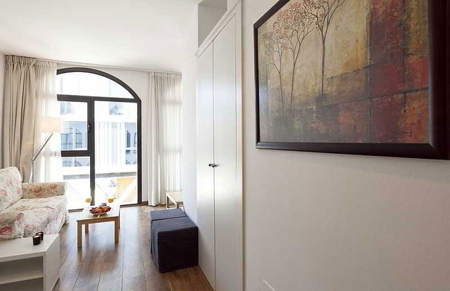Inside Barcelona Apartments Sants - Photo 23