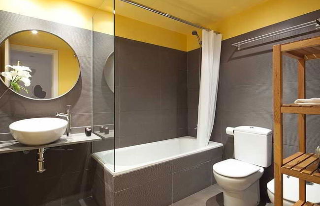 Inside Barcelona Apartments Sants - Photo 4