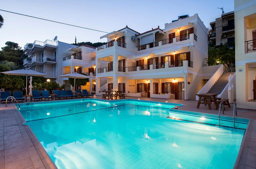 Photo 3 - Kostis Villas