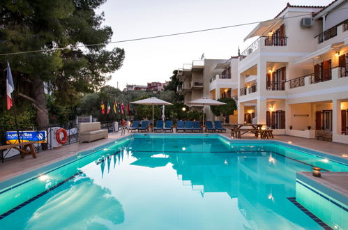 Photo 2 - Kostis Villas