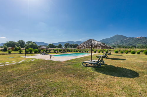 Foto 5 - Appartamento con 2 camere da letto a Scarlino con piscina e vista mare