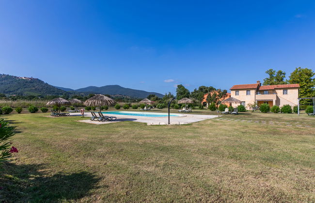 Apartamento de 3 quartos em Scarlino com piscina e jardim - Foto 26